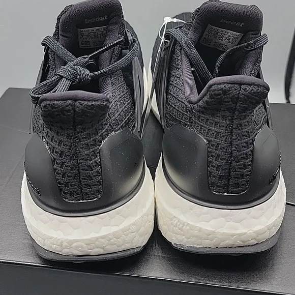 NiB Adidas Ultraboost in Black size 7 - Picture 3 of 12